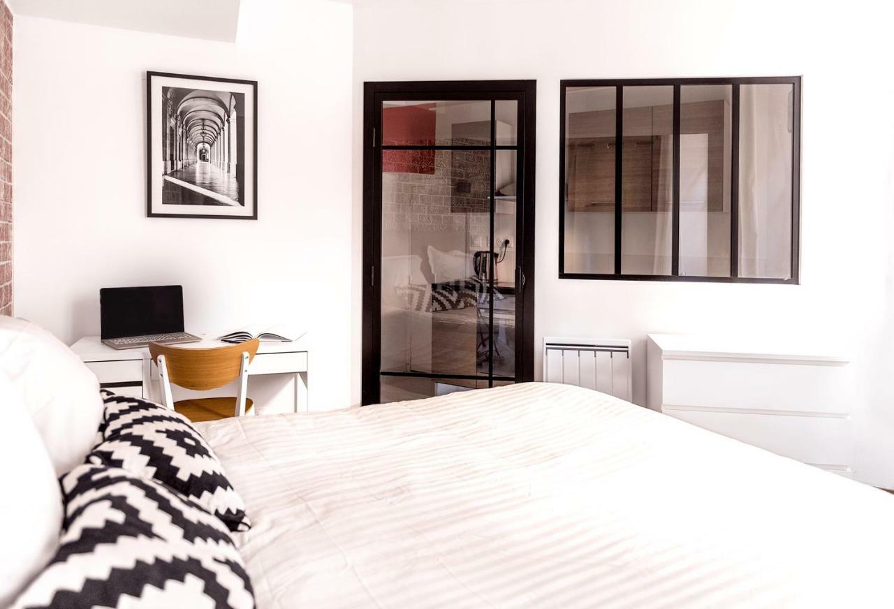 Au Fil De L Eau Apartment